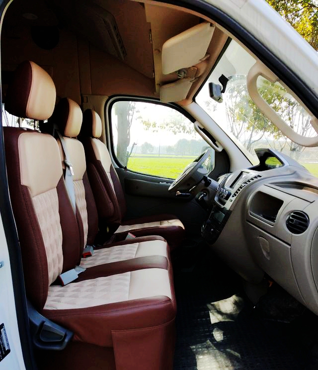 大通B型房车可睡6人 现优惠促销 车友福利!