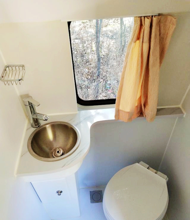 大通B型房车可睡6人 现优惠促销 车友福利!