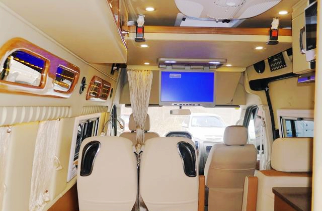 低调商务B型房车大通V80，适合长途自驾游！