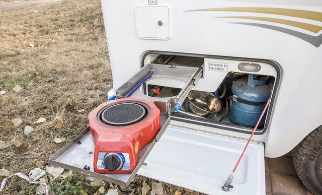 "限高" 不存在的！我可是升降顶，全时四驱房车