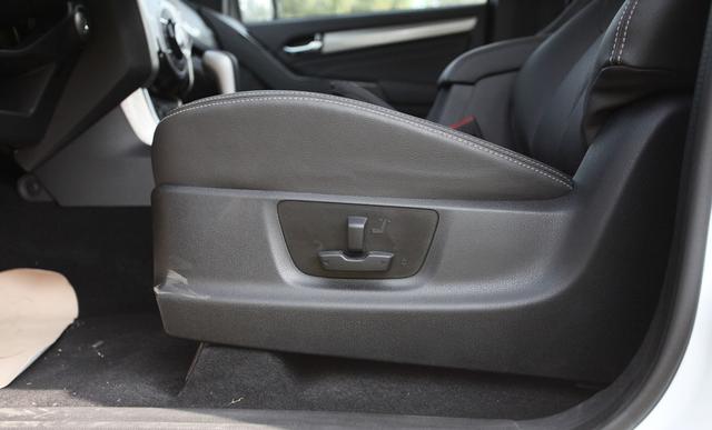 "限高" 不存在的！我可是升降顶，全时四驱房车