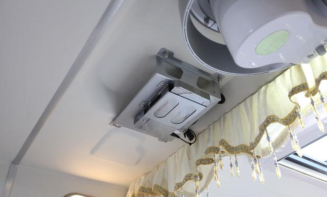 "限高" 不存在的！我可是升降顶，全时四驱房车