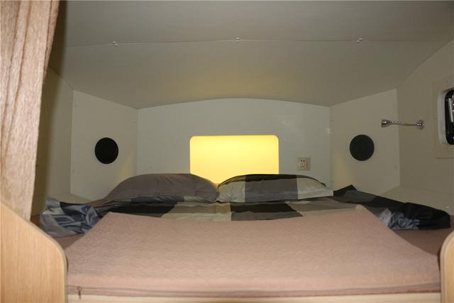 基于大通T60的皮卡硬顶旅居车，越野没说的