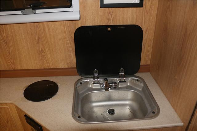 基于大通T60的皮卡硬顶旅居车，越野没说的