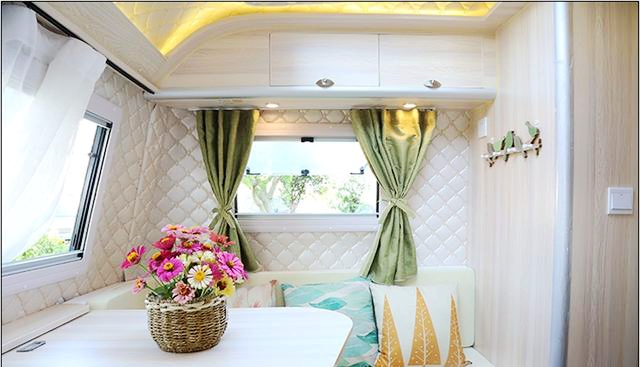 B型和C型房车贵 或许小型拖挂房车是个不错的选择