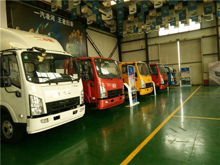 一汽凌河C型房车