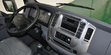 一汽凌河C型房车