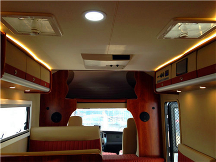 一汽凌河C型房车