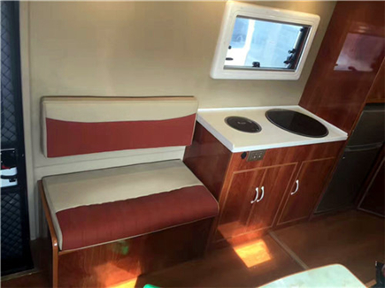 一汽凌河C型房车