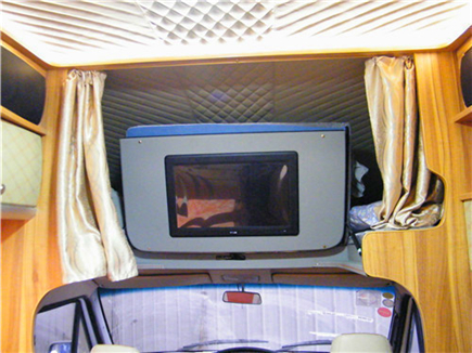 一汽凌河C型房车