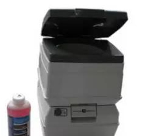 呵呵!羡慕开房车旅行，那是你没有倒过垃圾