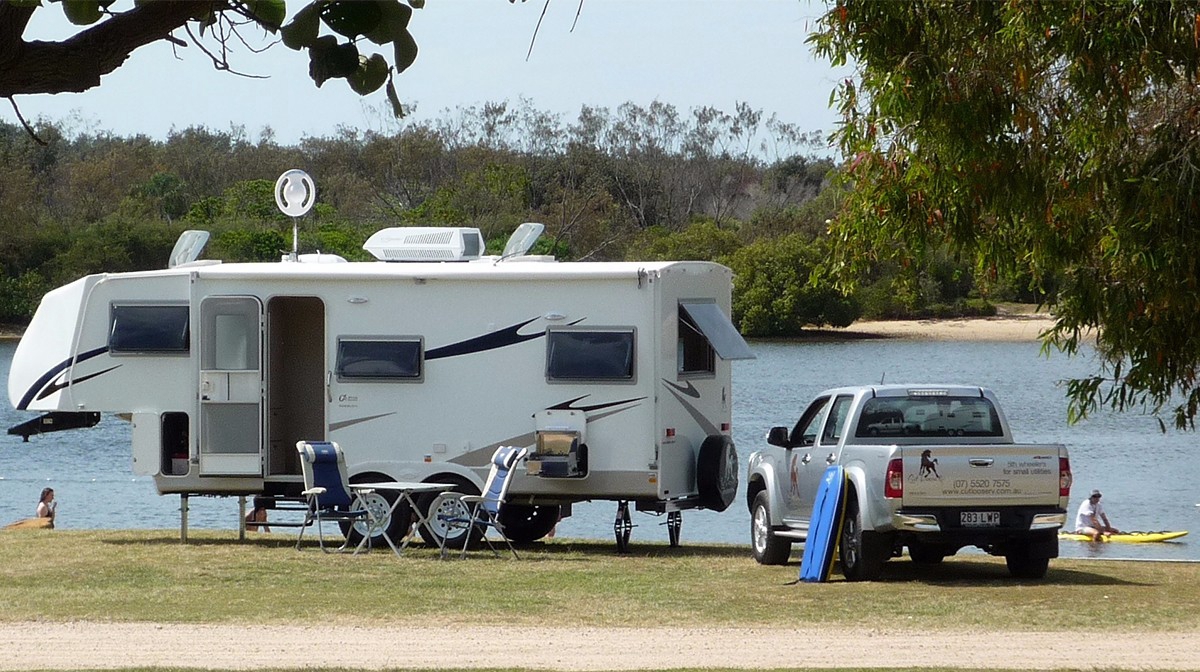 开房车去欧洲自驾游要小心 车内吸烟可能分分钟被罚款