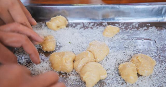 理想的旅行方式 开着房车去体验侗族人家的生活