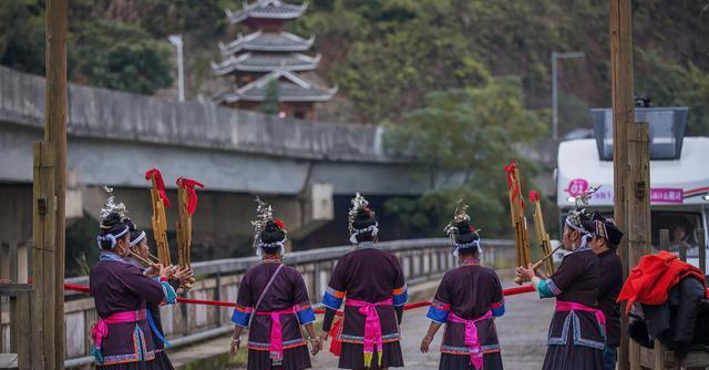 理想的旅行方式 开着房车去体验侗族人家的生活