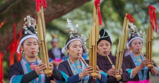 理想的旅行方式 开着房车去体验侗族人家的生活