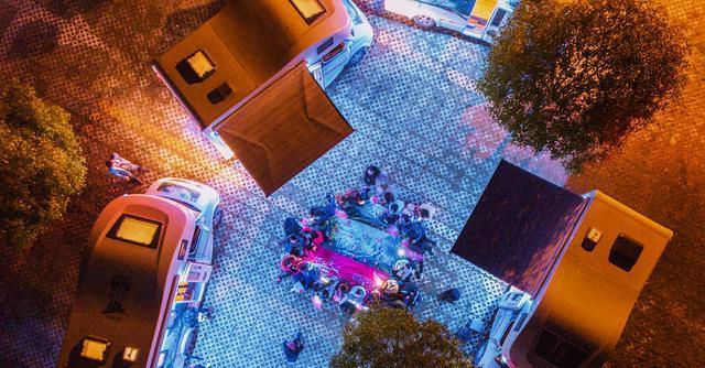 理想的旅行方式 开着房车去体验侗族人家的生活