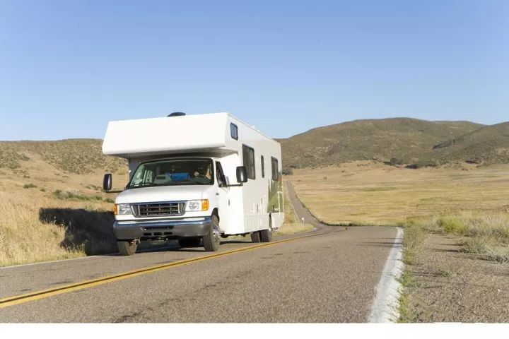 房车野外露营,露营位置选择7大要素