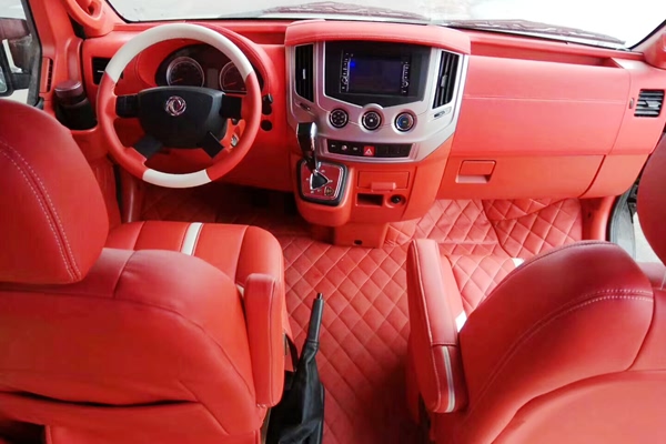 坐火车，坐飞机，你OUT了，有房车更安逸