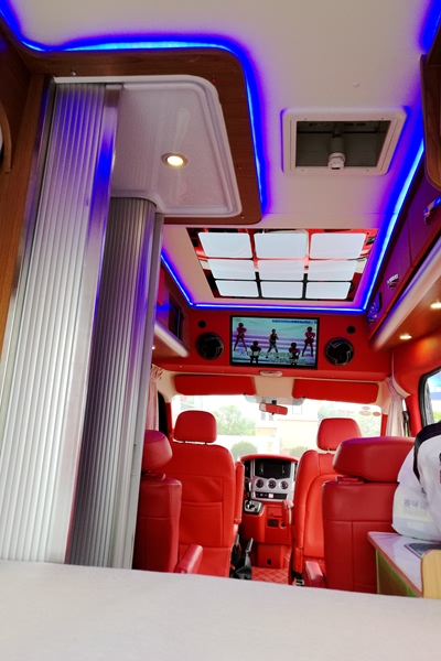 秋季房车露营备攻略