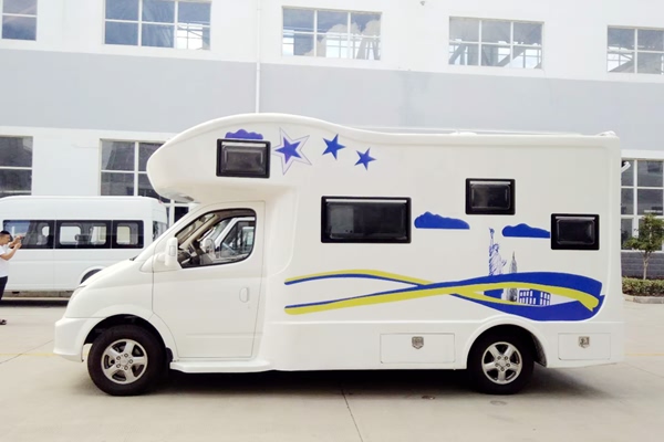 十一黄金假期，有房车快乐相伴