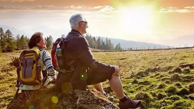 金色晚年时光，有你和房车陪伴