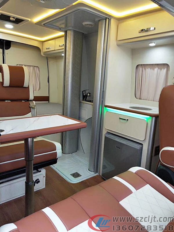 房车天窗的作用不可小瞧哦！