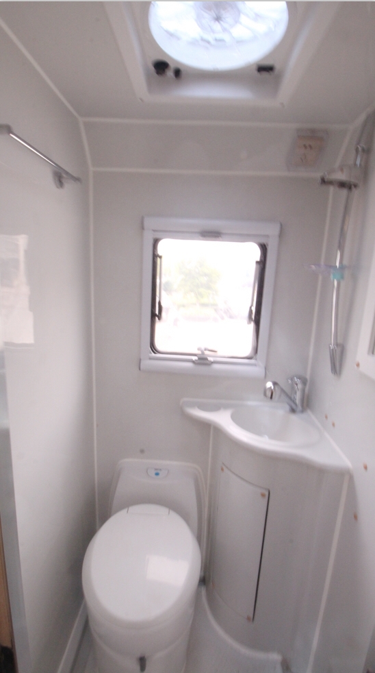 颜值与内涵并存的大通C型房车