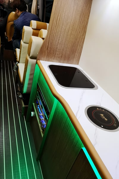 行走的歌儿开启房车旅行梦