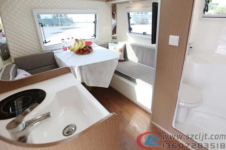 小拖挂房车变身计！整出别墅的感觉