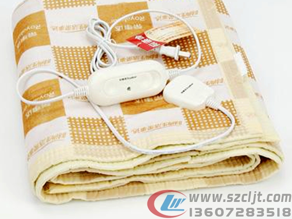 如何做到房车外寒风萧萧,房车内暖意融融