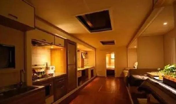 这些牛哄哄的房车在中国只是远远看一眼而已